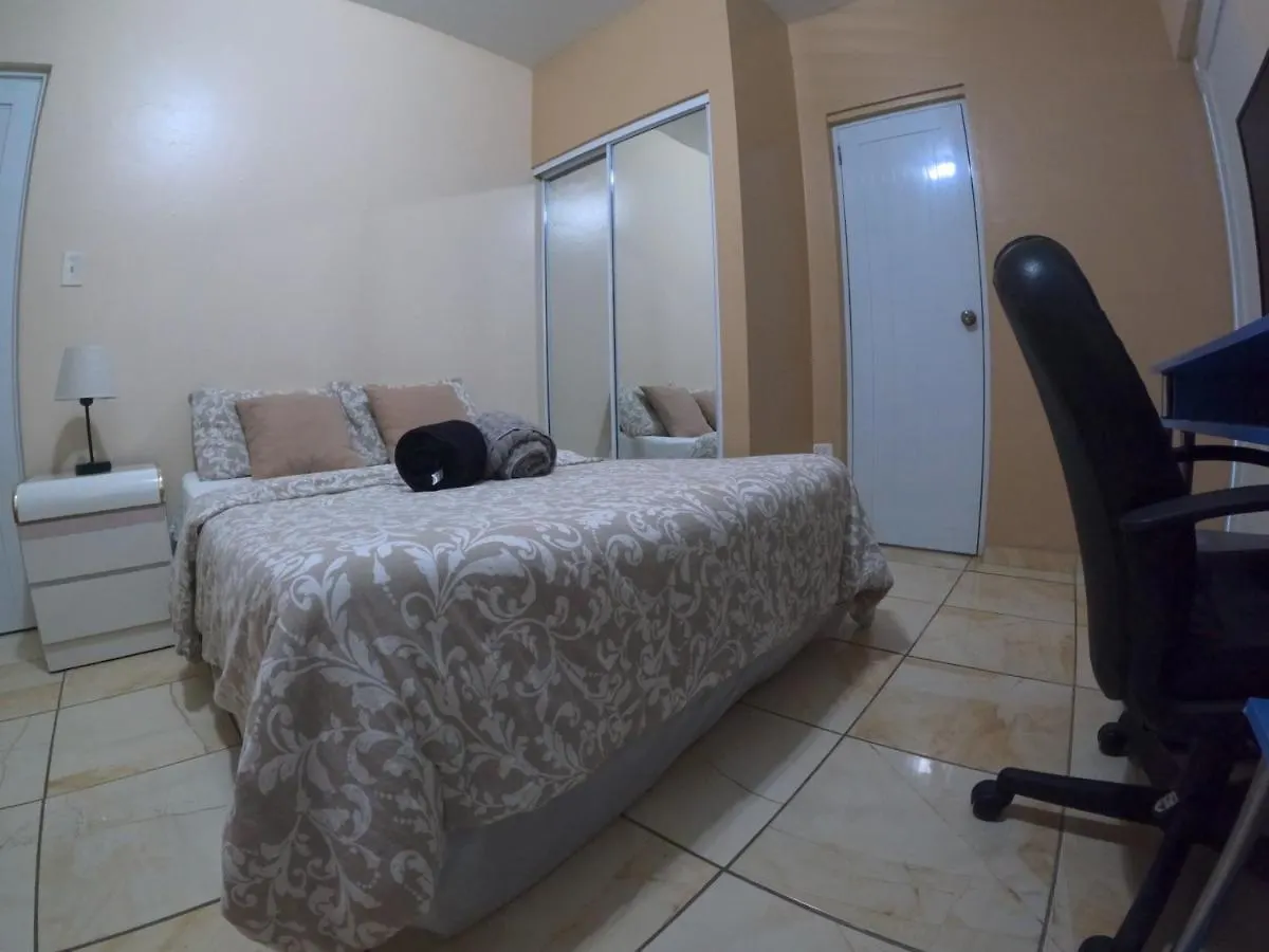 Apartment Wifi, Workspace , Perfect Location & Parking Ponce